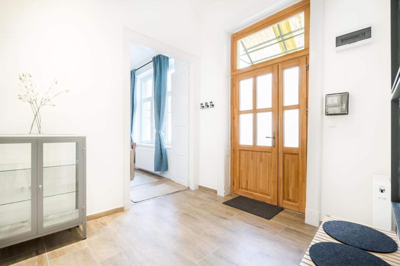 Bpr Blooming Design Home With A/C Budapest Eksteriør bilde